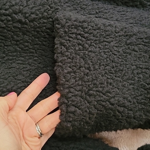 Coffee Shop NY Black Size Medium Collared Zip-Front Fleece Coat NWT - Picture 8 of 9